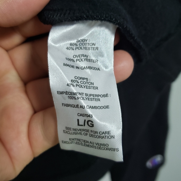 CHAMPION Black Sweatshirt with Pocket - Picture 7 of 8